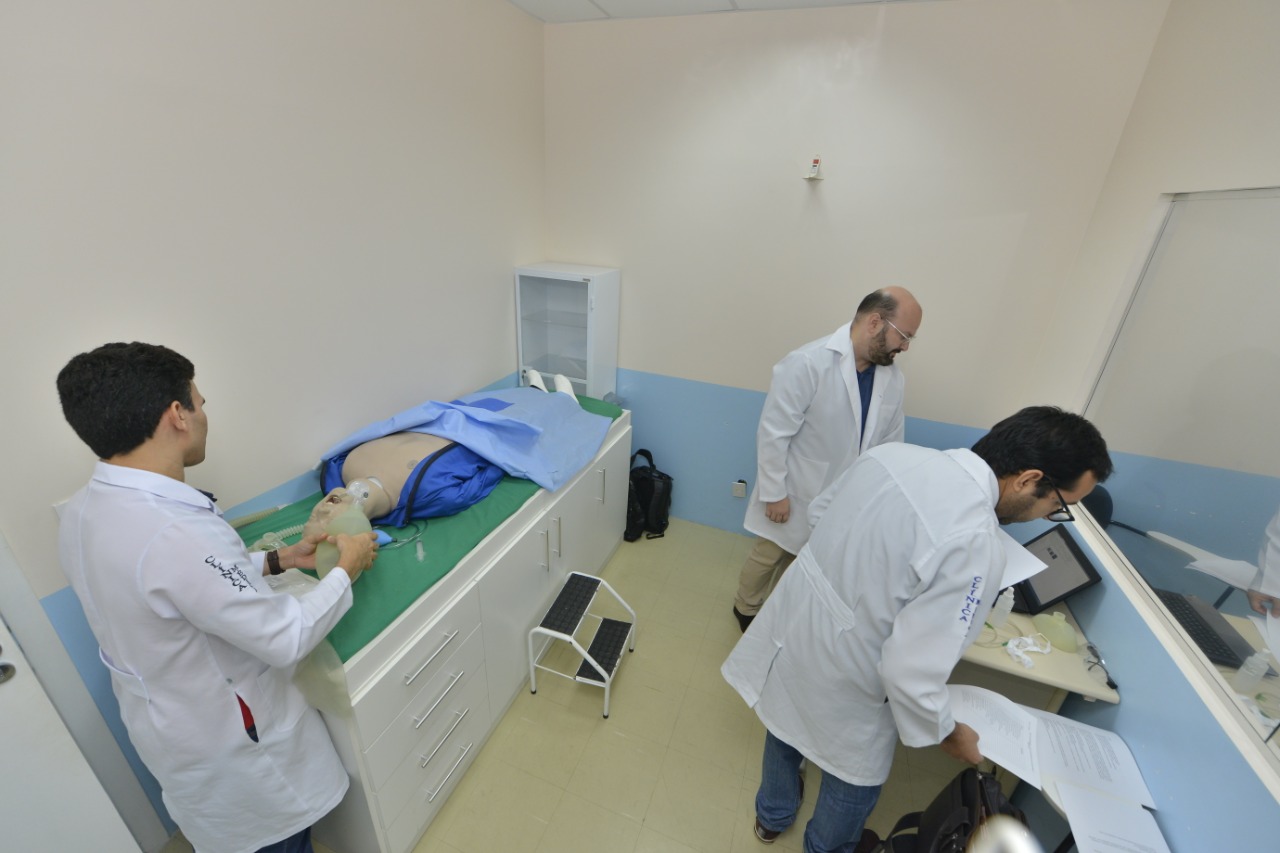 UEA antecipa formatura de médicos, enfermeiros e farmacêuticos que poderão atuar na pandemia UEA antecipa formatura de médicos, enfermeiros e farmacêuticos que poderão atuar na pandemia