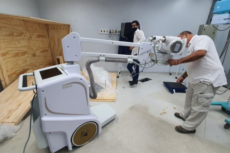 aparelho de raiox portátil Foto Rodrigo