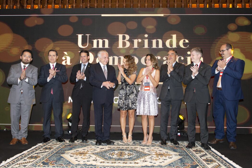 David Almeida &eacute; homenageado junto ao ex-presidente Michel Temer e ministro  da Cidadania - Portal do Marcos Santos