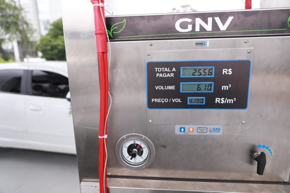 Governo expande rede de fornecimento de g&aacute;s natural veicular na capital -  Portal do Marcos Santos