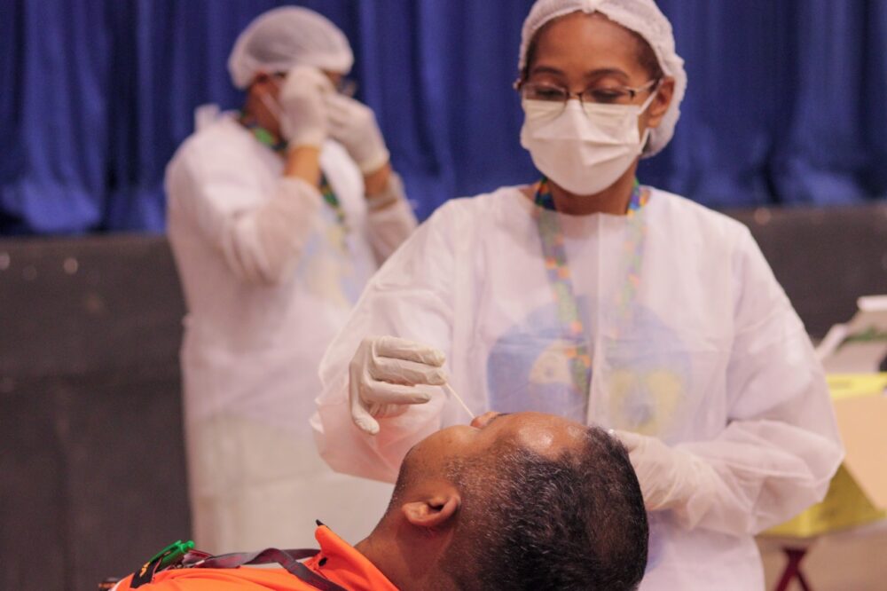 Enfermeiras v&iacute;timas da Covid s&atilde;o maioria de mulheres, pretas, com menos de 60  anos - Portal do Marcos Santos