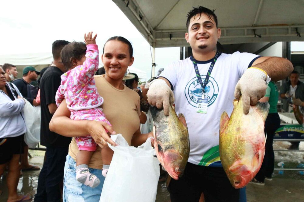 Peixe no Prato Solidário faz distribuição de mais de 20t de pescado na Semana Santa - Portal do Marcos Santos