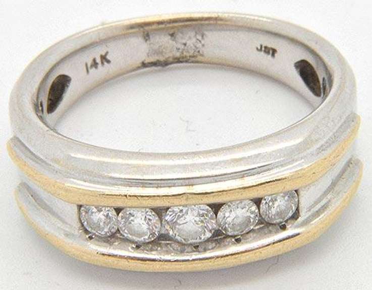 Two Tone 0.50CTW Gents Diamond Ring