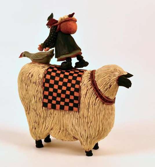 1990's Williraye Studio Country Style Decorative Figure