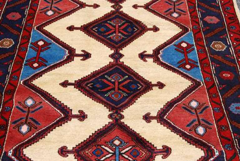 HAND WOVEN UNIQUE DESIGN PERSIAN KOLIYAEE RUG
