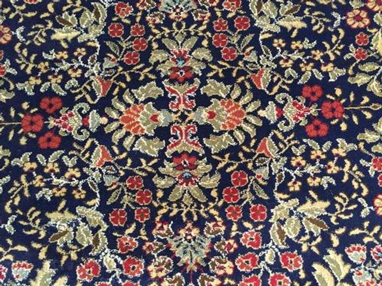 Detailed colorful Classic  Sarouk  Design 8x10 Area Rug