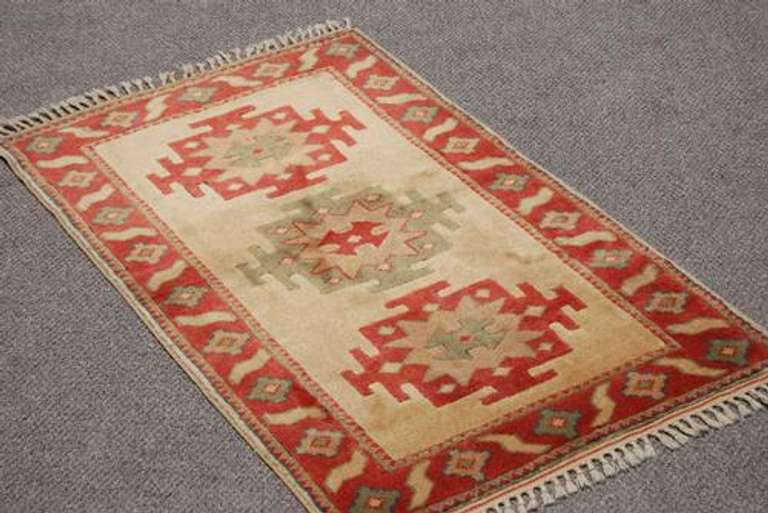 LOVELY NICE COLORS HAND MADE TURKISH KONYA RUG