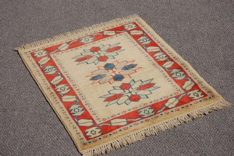 NICE LOOKING HAND MADE TURKISH KONYA RUG