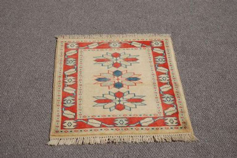NICE LOOKING HAND MADE TURKISH KONYA RUG