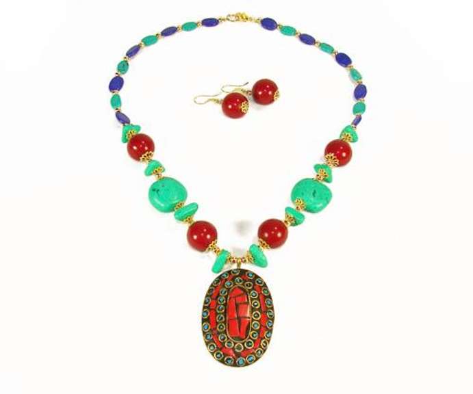 Attractive Ethnic Art Handcrafted Beaded Necklace Set