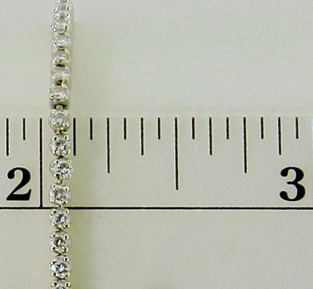 Feminine Straight Line Diamond Bracelet