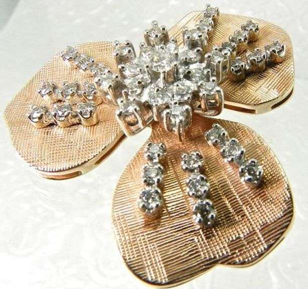 Unique rose gold & diamond pendant