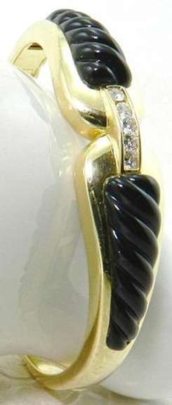 Ladies 18k onyx and diamond bangle