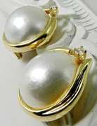 Classic 14k mobe pearl earrings