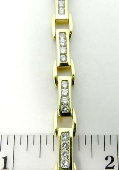 Diamond Bracelet with 1.5ctw of Diamonds in 14kt Gold