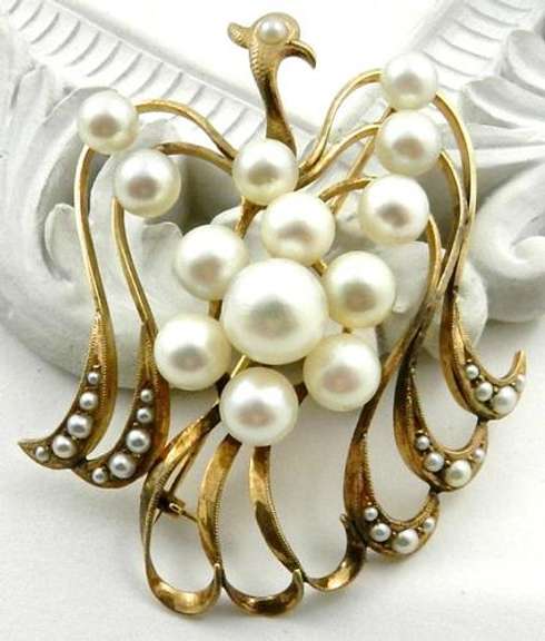 Vintage Stylized Bird Broach with Pearls