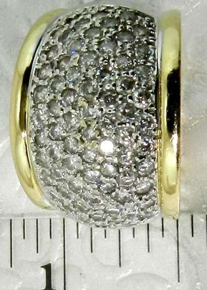 Fashionable Two tone diamond dome ring