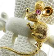 Adorable Mouse Brooch, 18K