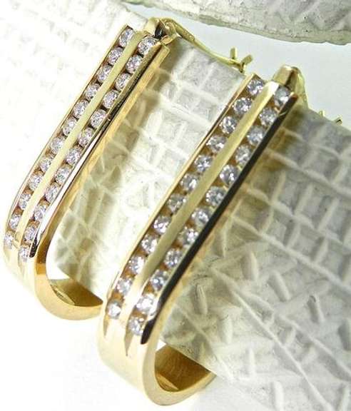Superb 1ctw Hoop Diamond Earrings