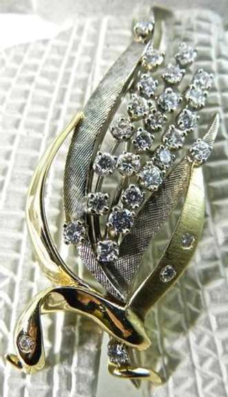 Gorgeous and Well Crafted Diamond Broach