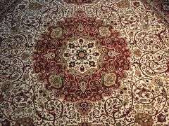 Beautiful Medallion Classic Isfahan Design 8ft Round