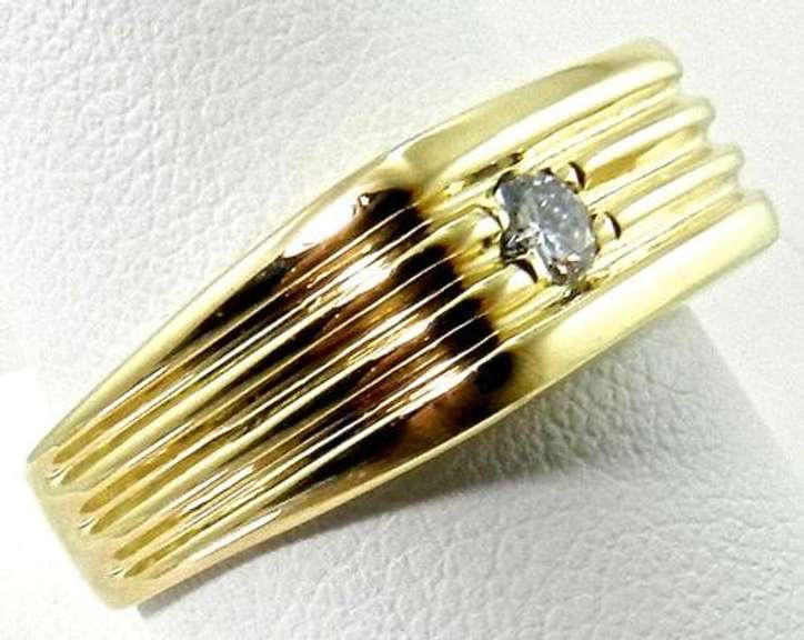 Sleek Gent's Diamond 14kt Ring