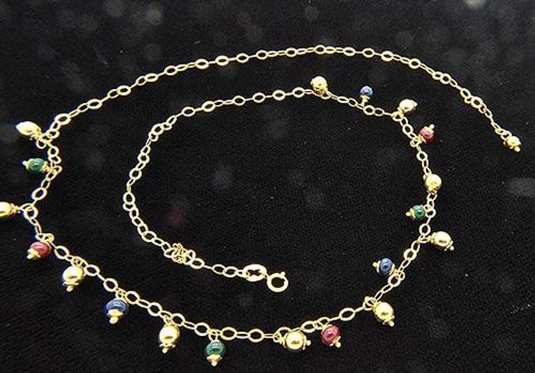 Very Elegant & Detailed 14kt Gold Necklace With Beads