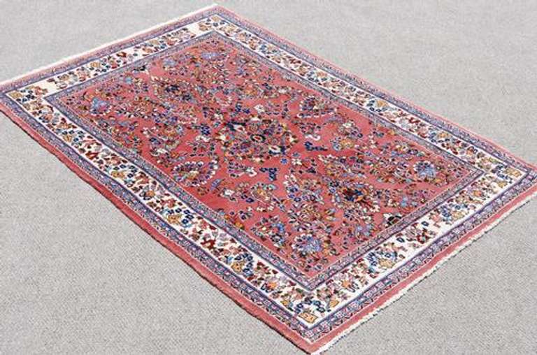 Hand made Floral Medallion Persian Sarouk