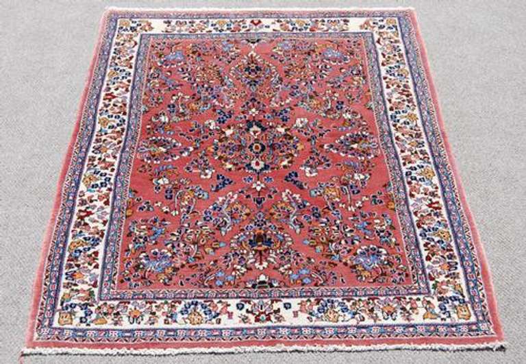 Hand made Floral Medallion Persian Sarouk