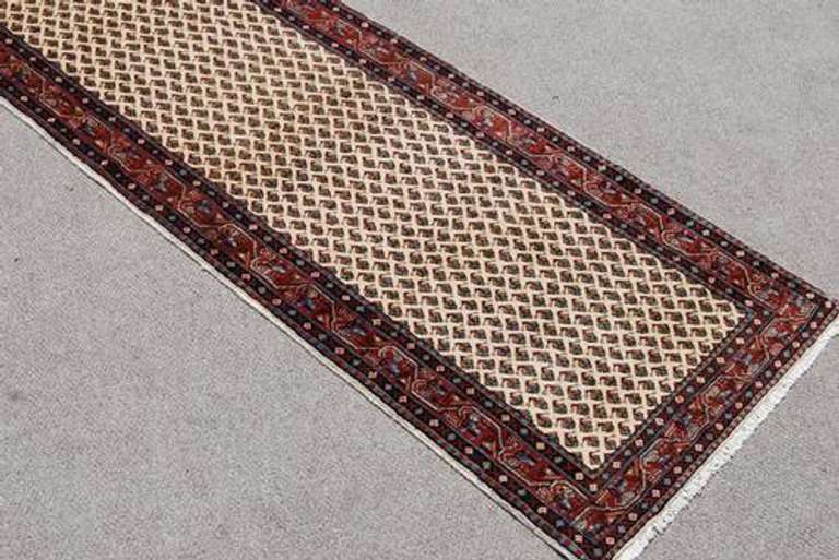 Strikingly beautiful Persian Sarouk runner 3.7x10.8