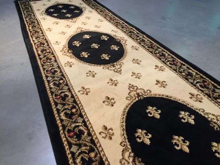 Classic Medallion French Fluer De Lys 8 Ft Runner