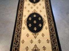 Classic Medallion French Fluer De Lys 8 Ft Runner