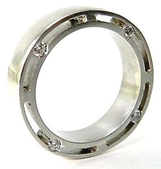 Eye catching modern platinum diamond band