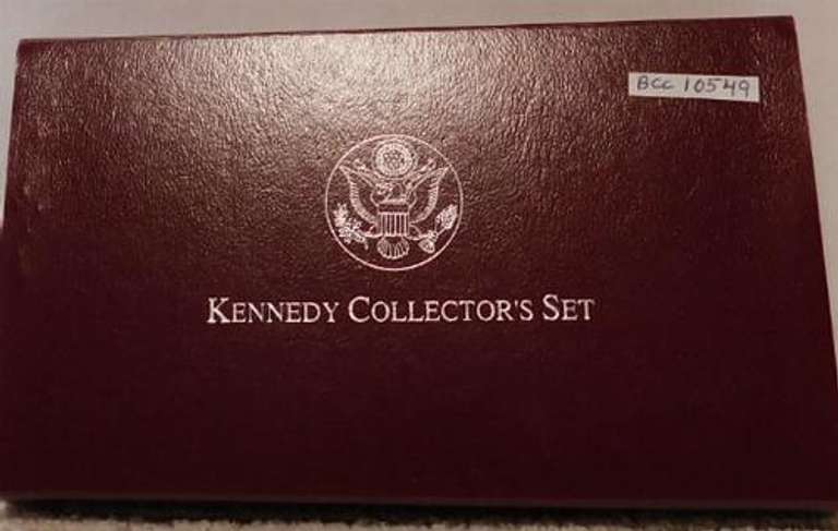 1998 2 pc Kennedy Memorial Silver Dol & Hf Dol