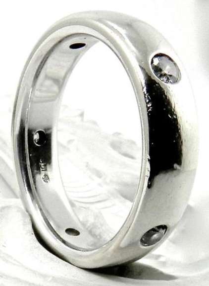 Sturdy White Gold Man's Diamond Band
