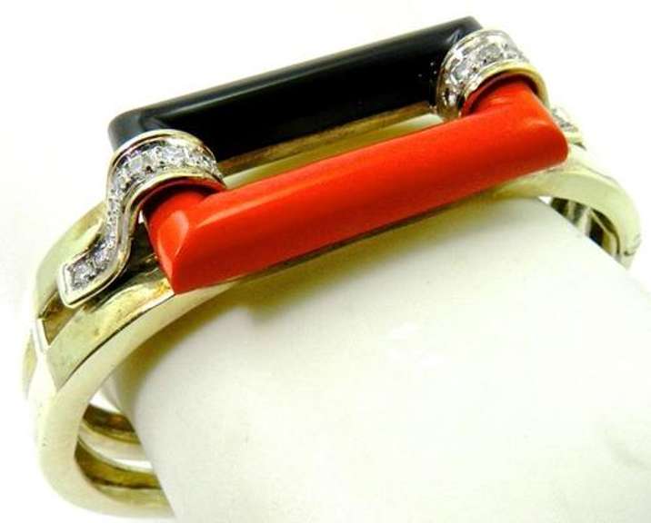 Art deco original Vintage Coral Bangle Bracelet