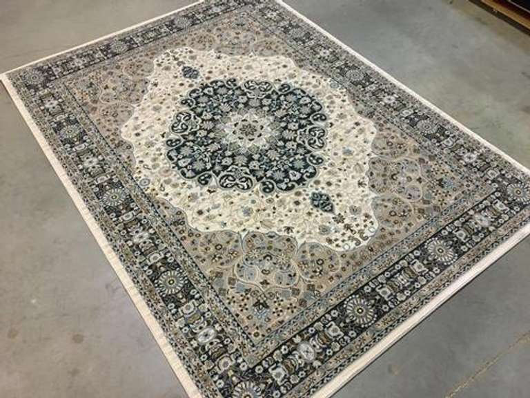 Magnificent Persian  Medallion Design Area Rug 8x10