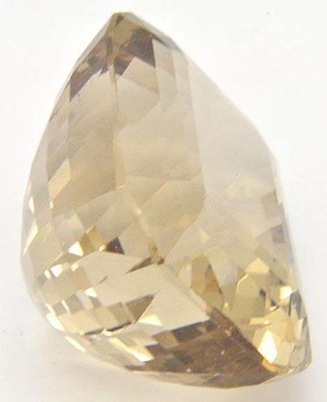 101 Carat  LIGHT SMOKY QUARTZ GEM STONE