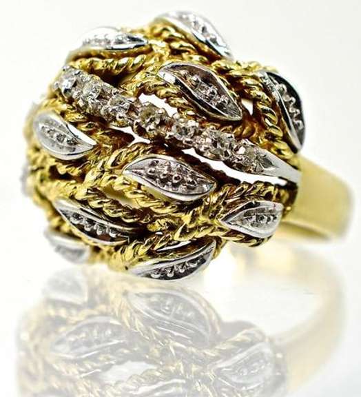 Mid-Century18k and Diamond Dome Ring