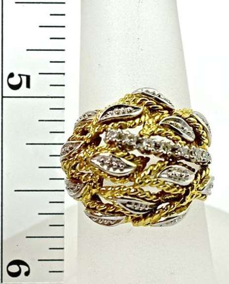 Mid-Century18k and Diamond Dome Ring