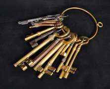 Vintage and Antique Brass and Iron Skeleton Keys Lot