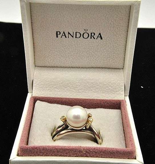 Sterling Silver Ladies Pandora Ring