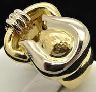 LADIES SOLID GOLD 18 KT RING.