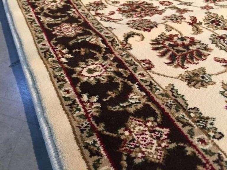 Beautiful Detailed Traditional Allover Design 8FT Runner
