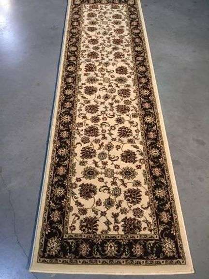 Beautiful Detailed Traditional Allover Design 8FT Runner