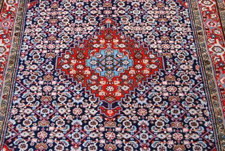 Fine Knotted Hand Woven Persian Sanandaj Senneh