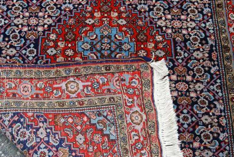 Fine Knotted Hand Woven Persian Sanandaj Senneh