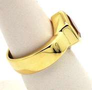 Elegant 14kt Gold Hexagon Topaz Ring