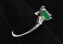 Elegant Ladies Emerald & Diamond Ring, 18k