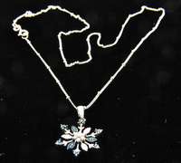 Snowflake pendant in 14k white gold